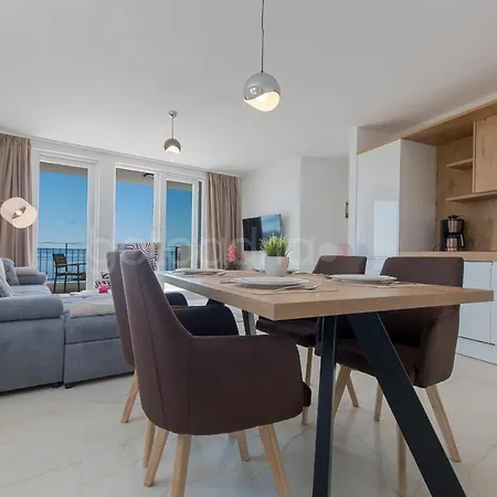 Smaragd - Rubin - Luxury With Shared Pool * Makarska